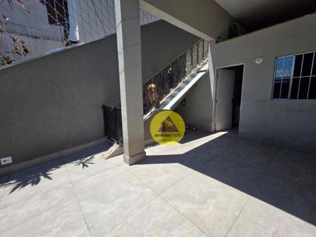 Sobrado com 3 dormitórios e 2 vagas no Jardim Santa Mônica, 83m2 R$ 680.000,00 São Paulo / SP