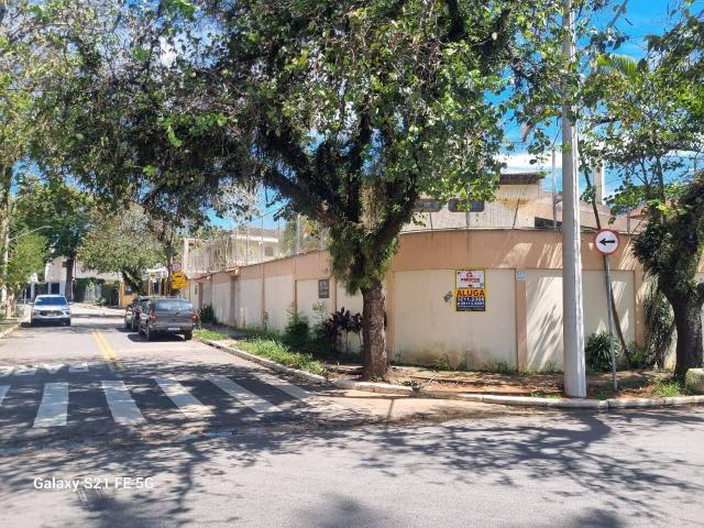 Sobrado com 3 dormitórios para alugar por R$ 10.000,00/mês