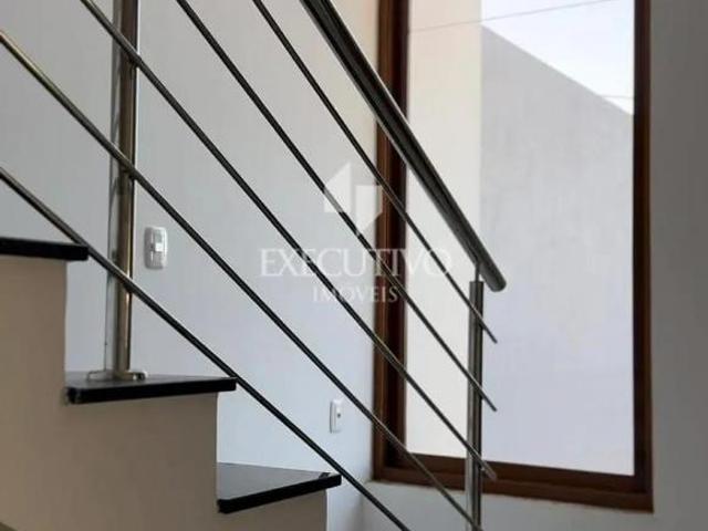 Sobrado com 3 dormitórios, para venda e locação no Bairro Montanha, Lajeado / RS