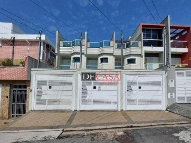 Sobrado com 3 dormitórios, Terraço com Churrasqueira, quintal, 2 vagas de garagem