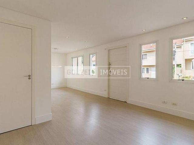 Sobrado com 3 Quartos, 1 Suíte, 125M², à Venda por R$ 875.000,00 Barreirinha, Curitiba Pr