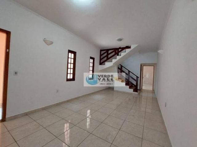 Sobrado com 3 dormitórios 1 suíte com closet Bosque dos Eucaliptos São José dos Campos/SP