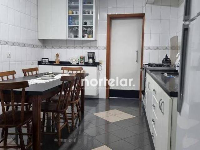 Sobrado com 3 dormitórios, 2 suítes à venda, 400m² por R$ 848.000 Jardim das Rosas Zona Norte