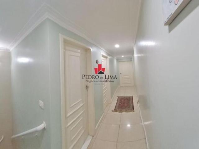 Sobrado com 3 dormitórios, 2 vagas e 270 m², na Penha