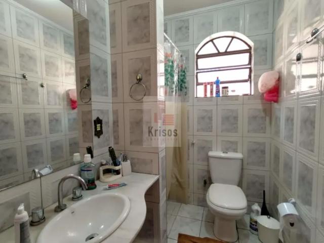 Sobrado com 3 dorms, suíte lavabo no Jd Bonfigioli!