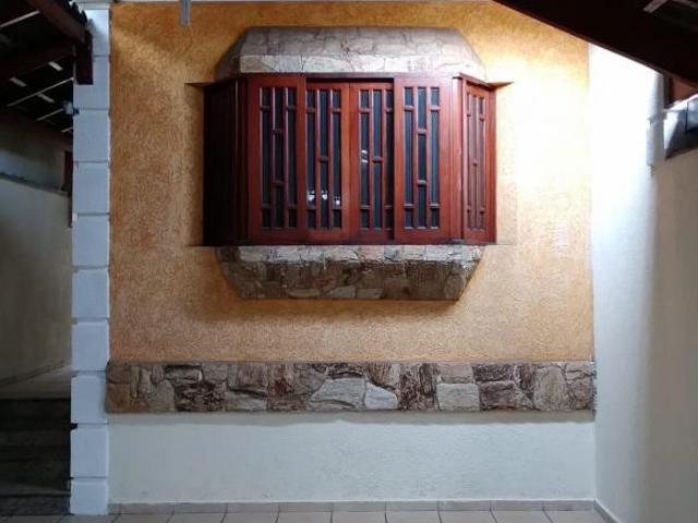 Sobrado com 3 quartos, 138 m², à venda por R$ 790.000