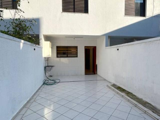 Sobrado com 3 quartos, 197 m²