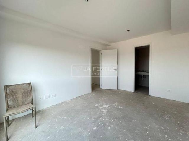 Sobrado com 3 Quartos, 1 Suíte, 143M², à Venda por R$ 1.300.000,00 Santa Felicidade, Curitiba Pr