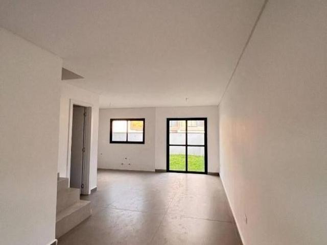 Sobrado com 3 quartos à venda, 105 m² por R$ 679.000 Xaxim Curitiba/PR