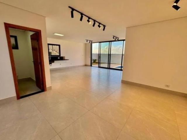 Sobrado com 3 quartos à venda, 190 m² por R$ 1.480.000 Condomínio Villa Real de Bragança Braganç
