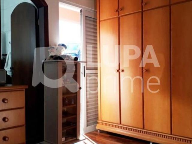 SOBRADO COM 3 QUARTOS E 8 VAGAS DE GARAGEM PARA VENDA, TUCURUVI