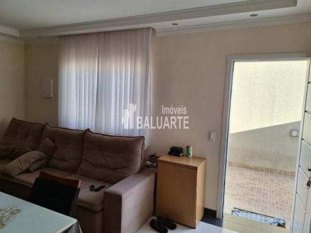 Sobrado com 3 Quartos e 2 banheiros à Venda, 115 m² por R$ 580.000