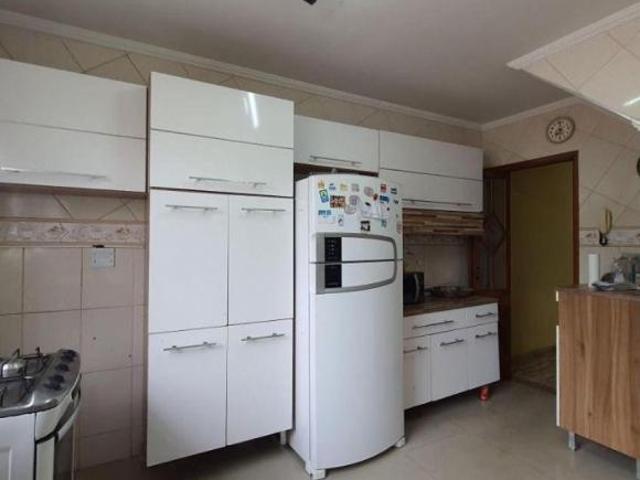 Sobrado com 3 Quartos e 2 vagas à venda, 125m²