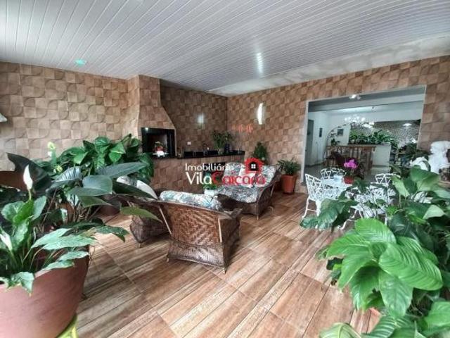 SOBRADO COM 3 QUARTOS EM MATINHOS