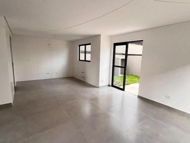 Sobrado com 3 Quartos no Bairro Xaxim