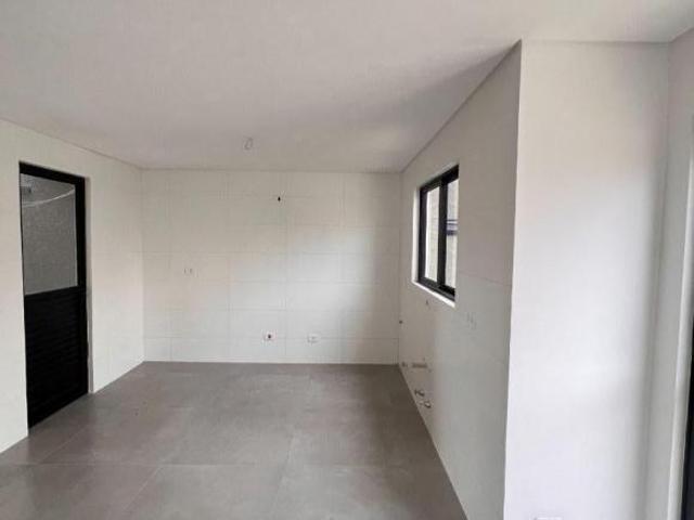 Sobrado com 3 quartos sendo 1 suíte, Terraço e quintal à venda Xaxim Curitiba/PR