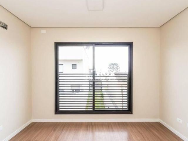Sobrado com 3 quartos, sendo 1 suíte à venda, 153 m² por R$ 555.000 Xaxim Curitiba/PR