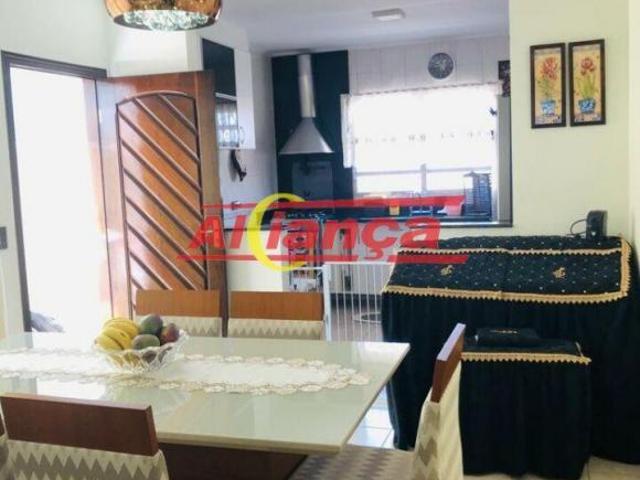 SOBRADO COM 3 QUARTOS SENDO 1 SUÍTES A VENDA, 190 m²Vila Rosália Guarulhos SP