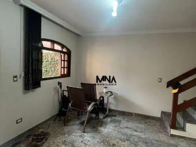 Sobrado com 3 quartos para alugar, 300 m² por R$ 12.000/mês Centro Diadema/SP