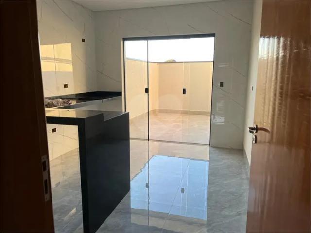 Sobrado com 3 quartos para alugar em Jardim Maristela SP