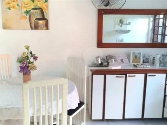 Sobrado com 3 quartos à venda em Estuário SP