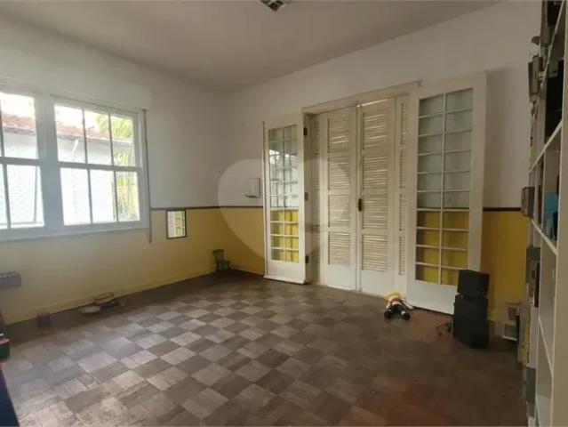 Sobrado com 3 quartos à venda ou para locação em Santa cecília SP