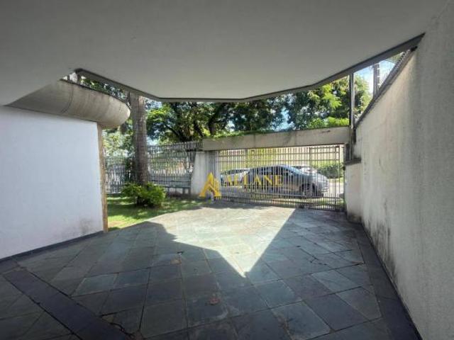 Sobrado com 3 suítes à venda e locação no Parque Campolim – Sorocaba/SP