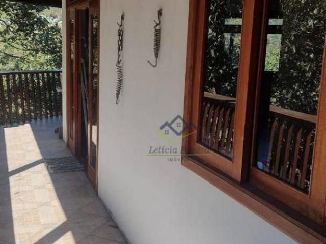 Sobrado com 3 suítes à venda, 360 m² por R$ 1.800.000 Caputera Arujá/SP