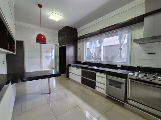 Sobrado com 3 Suítes /Piscina/Área Gourmet na zona sul de Ribeirão Preto