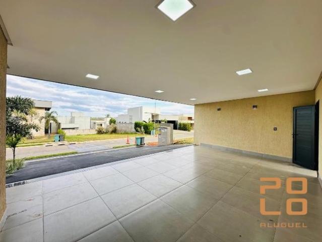 Sobrado com três quartos para alugar no Condomínio Residencial Portal do Sol Garden, localizado no Residencial Goiânia Golfe Clube, em Goiânia GO