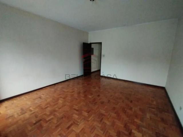 Sobrado com edícula e 02 vaga de garagem na Vila Zelina