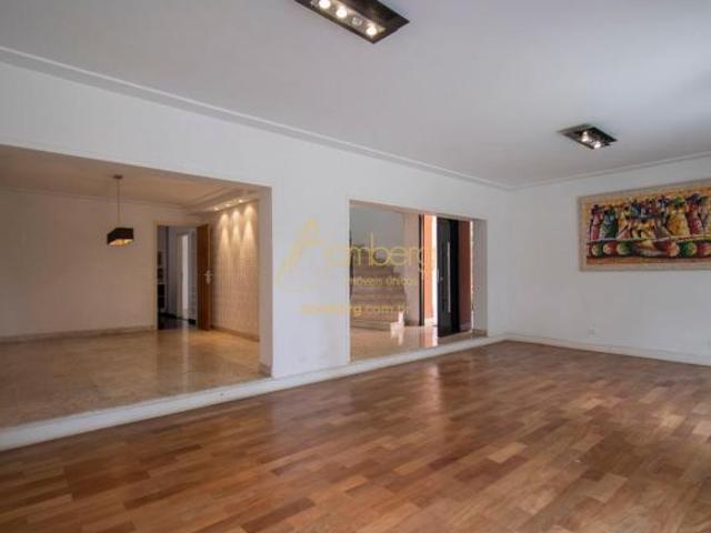 Sobrado com lazer completo no Jardim Prudência, 6 quartos todos suítes e 10 vagas de garagem