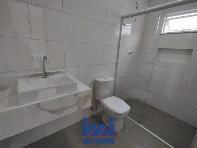 SOBRADO COM PISCINA ATAMI SUL
