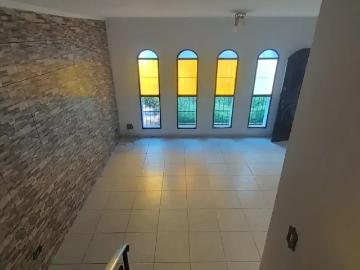 Sobrado com Quintal e Churrasqueira – Vila Helena, Santo André