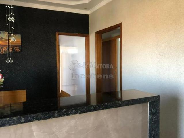 Sobrado com Salão Comercial Venda Guapiaçu SP