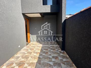 Sobrado com suíte e 3 vagas de garagem à venda Xaxim | Curitiba PR