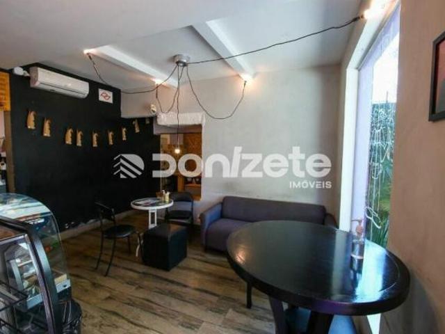 Sobrado Comercial no Jardim Santo André | Alugado, Financiamento Aceito