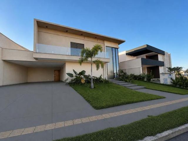 Sobrado de Alto Padrão à Venda Portal do Sol Garden | Goiânia/GO