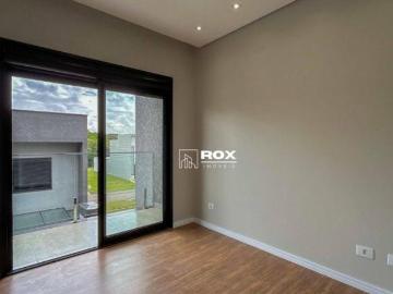 Sobrado de alto padrão com 3 quartos, sendo 1 suíte com closet à venda, 144 m² Costeira São José