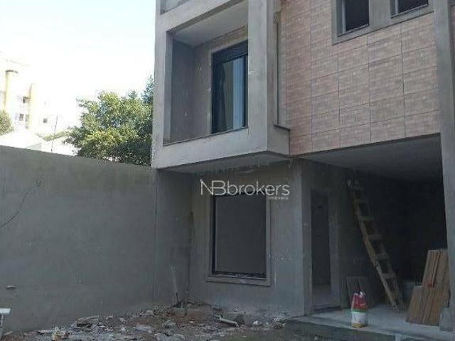 SOBRADO DE ALTO PADRÃO EM FASE DE ACABAMENTO