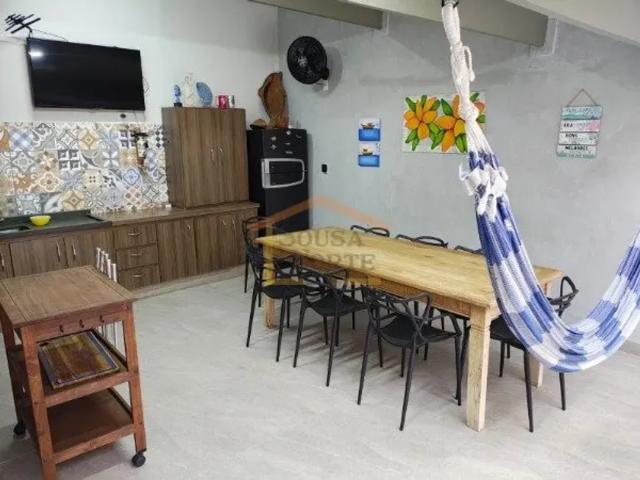 Sobrado alto padrão, 3 dormitórios, sendo 2 suítes, 2 vagas de garagem. 200m² Vila Aurora. Zona N
