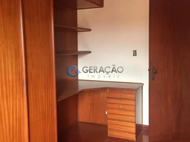 Sobrado de 04 Dorm. E 04 Suítes 1.089,00m² no Jardim Souto