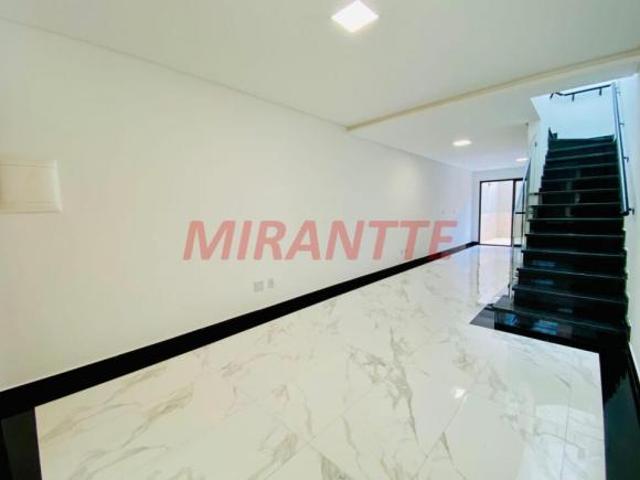 Sobrado de 140m² com 3 quartos