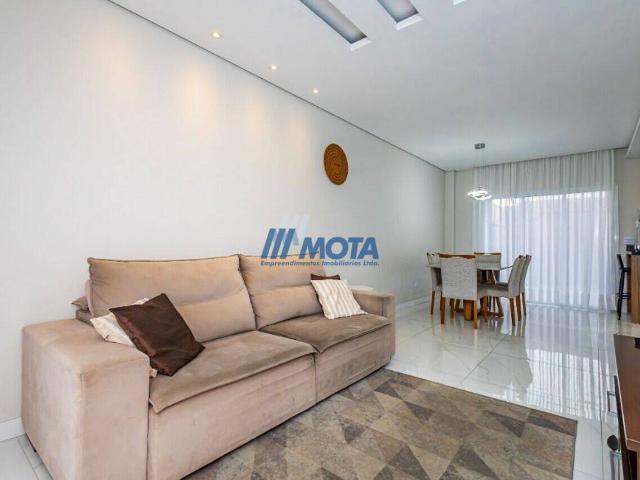 Sobrado de 158 m² na Mário Gomes Cezar Pinheirinho Curitiba PR, aluguel por R$ 9.000/mês