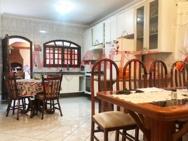 Sobrado de 183m² com 3 quartos