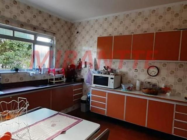 Sobrado de 180m² com 3 quartos