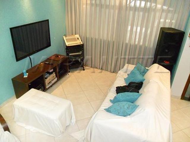 Sobrado de 180m² com 4 quartos