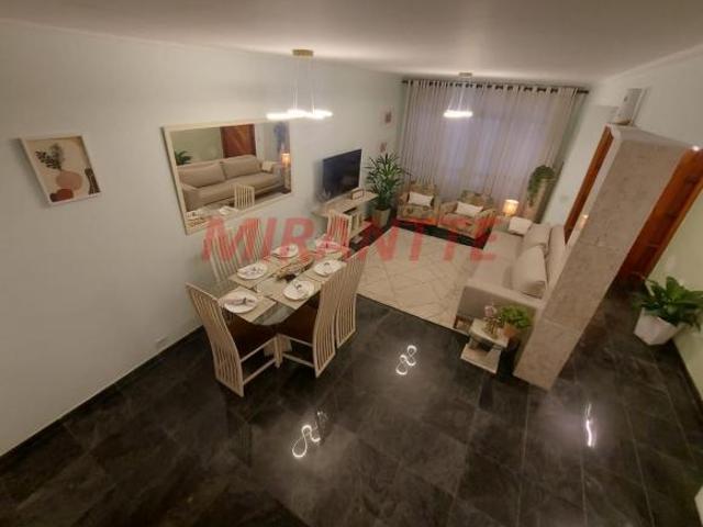 Sobrado de 184m² com 3 quartos