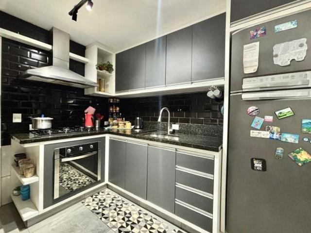 Sobrado de 185m² quatro quartos com suite SÃO JOSÉ DOS PINHAIS