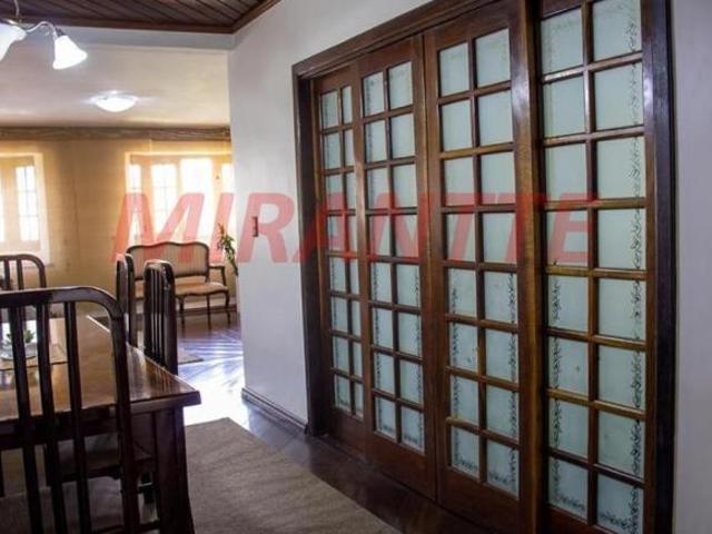 Sobrado de 1994m² com 3 quartos